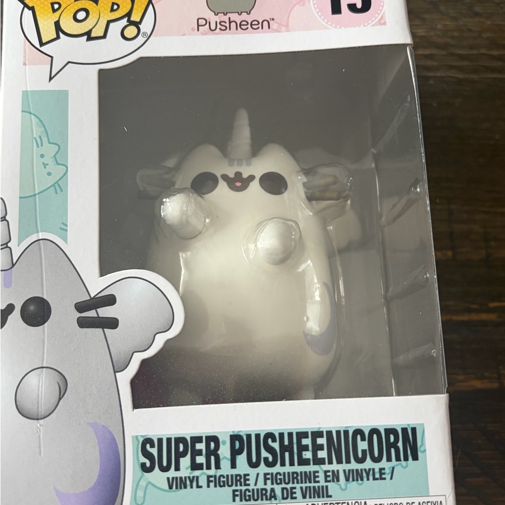 Pusheen Super Pusheenicorn White Vinyl Figure